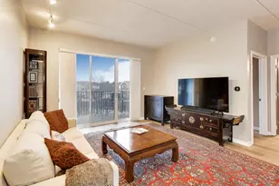 1199 E Port Clinton Rd, Vernon Hills, IL 60061 - Photo 5