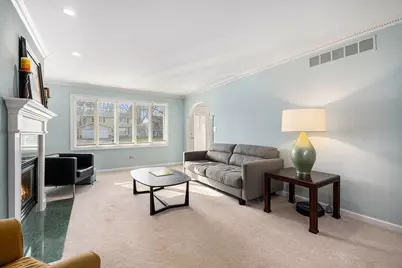 97 N Kenilworth Avenue, Glen Ellyn, IL 60137 - Photo 3