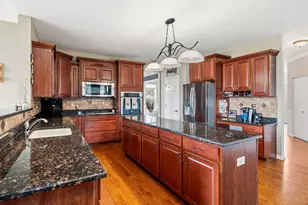 843 Verona Ridge Dr, Aurora, IL 60506 - Photo 11