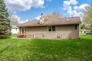 164 Columbia, Poplar Grove, IL 61065 - Photo 5