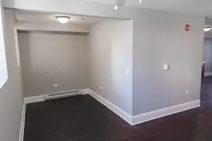 123 N Hickory St, Joliet, IL 60435 - Photo 7