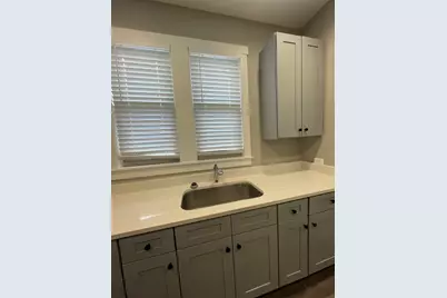 472 E Chicago Street #3, Elgin, IL 60120 - Photo 7