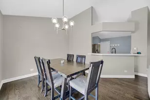 3025 Coastal Dr, Aurora, IL 60503 - Photo 7