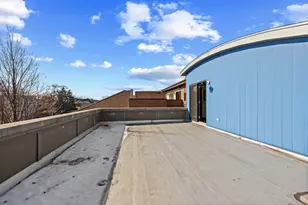 1915 W Henderson St, Chicago, IL 60657 - Photo 21