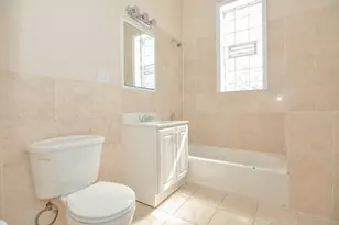 2230 W Iowa St, Chicago, IL 60622 - Photo 15