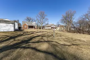 2200 10th St, East Moline, IL 61244 - Photo 7