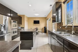 54 Beaconsfield Ct, Lincolnshire, IL 60069 - Photo 5