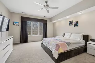 54 Beaconsfield Ct, Lincolnshire, IL 60069 - Photo 11