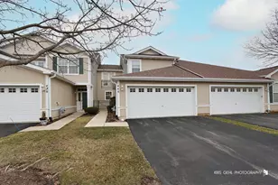 440 N Keswick Ct, Round Lake, IL 60073 - Photo 1