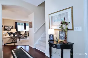 440 N Keswick Ct, Round Lake, IL 60073 - Photo 3