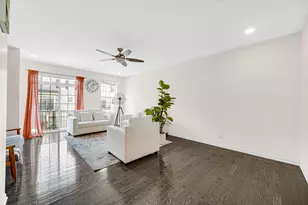 57 Margaret Dr, Schaumburg, IL 60194 - Photo 9