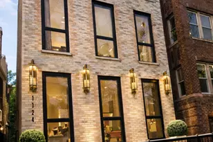 1124 W Addison St, Chicago, IL 60613 - Photo 1