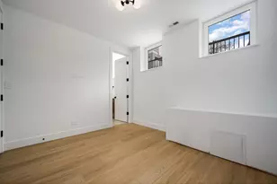 1124 W Addison St, Chicago, IL 60613 - Photo 13