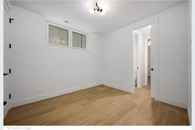 1124 W Addison Street #1, Chicago, IL 60613 - Photo 17