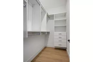 1124 W Addison St, Chicago, IL 60613 - Photo 13