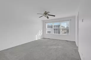 264 Blue Spruce Ln, Glendale Heights, IL 60139 - Photo 17