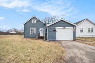 265 N Monroe St, South Wilmington, IL 60474 - Photo 1