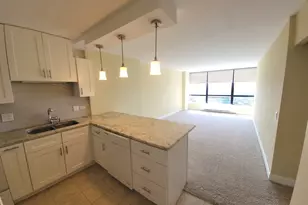 5415 N Sheridan Rd, Chicago, IL 60640 - Photo 3