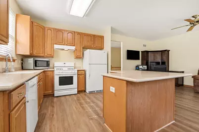 1151 Barkston Lane, Aurora, IL 60502 - Photo 9