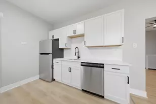 7520 N Seeley Ave, Chicago, IL 60645 - Photo 3