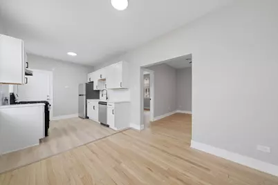 7520 N Seeley Avenue #2W, Chicago, IL 60645 - Photo 5