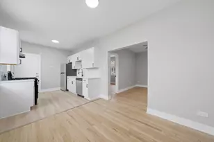 7520 N Seeley Ave, Chicago, IL 60645 - Photo 5