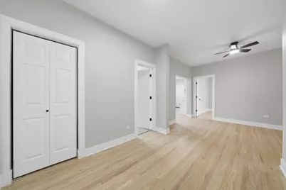 7520 N Seeley Avenue #2W, Chicago, IL 60645 - Photo 9