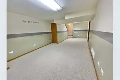 352 Normandie Drive, Sugar Grove, IL 60554 - Photo 17