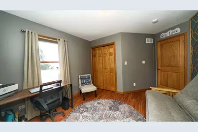 127 E Grand Avenue, Fox Lake, IL 60020 - Photo 29