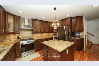 127 E Grand Avenue, Fox Lake, IL 60020 - Photo 15