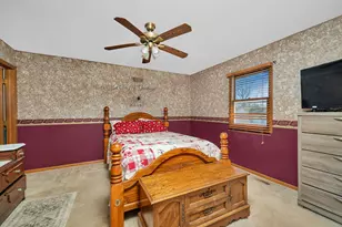 801 Phyllis Dr, Wilmington, IL 60481 - Photo 11