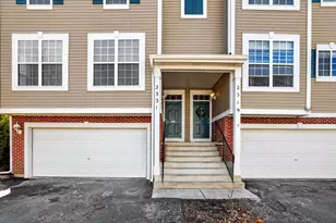 2321 Hudson Cir, Aurora, IL 60502 - Photo 3