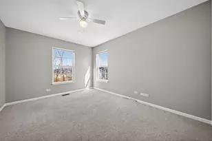 2321 Hudson Cir, Aurora, IL 60502 - Photo 5