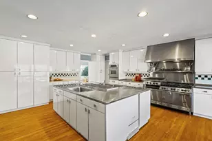 130 Rockgate Ln, Glencoe, IL 60022 - Photo 13