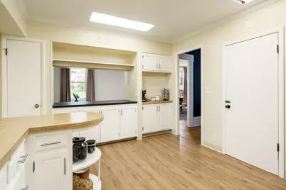 405 S 1st Street, Rockford, IL 61104 - Photo 11