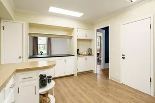 405 S 1st St, Rockford, IL 61104 - Photo 11