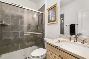 580 Francesca Ln, Roselle, IL 60172 - Photo 9