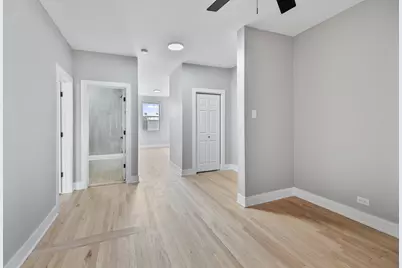 7520 N Seeley Avenue #3E, Chicago, IL 60645 - Photo 5