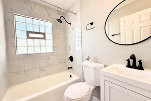 11742 S Racine Ave, Chicago, IL 60643 - Photo 5