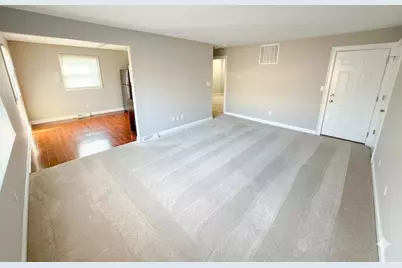 1420 S 14th Street #A, Saint Charles, IL 60174 - Photo 3