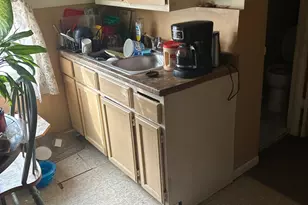 8456 S Buffalo Ave, Chicago, IL 60617 - Photo 11