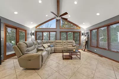 450 Hunter Drive, Carol Stream, IL 60188 - Photo 15