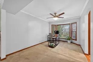 450 Hunter Dr, Carol Stream, IL 60188 - Photo 7