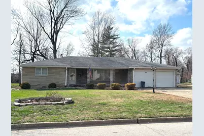 331 N Illinois Avenue, Salem, IL 62881 - Photo 1