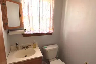 331 N Illinois Ave, Salem, IL 62881 - Photo 7