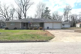 331 N Illinois Ave, Salem, IL 62881 - Photo 19