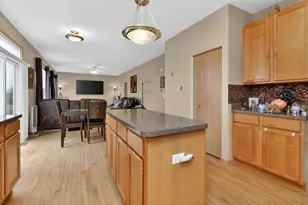 8021 Harrier Ave, Joliet, IL 60431 - Photo 9