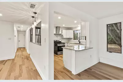 2018 West Street, Wheaton, IL 60187 - Photo 9