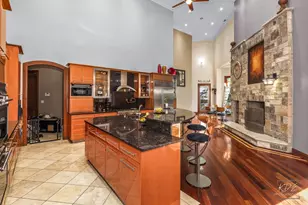 904 S Edgewood Ln, Mount Prospect, IL 60056 - Photo 9