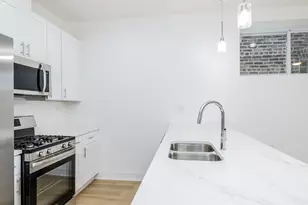 535 N Lawndale Ave, Chicago, IL 60624 - Photo 5